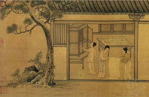 6、南宋佚名《蠶織圖》中一處畫面，描繪的是一位村婦正將蠶絲織物放入長桌上的櫥內。_副本_副本